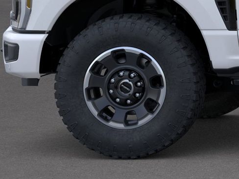 New 2025 Ford F250 Platinum w/ Tremor Off-Road Package image 19