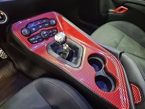 Used 2016 Dodge Challenger R/T image 22