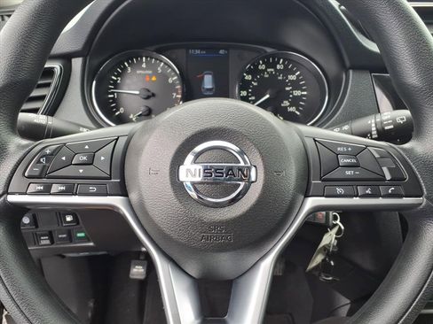 Used 2020 Nissan Rogue S image 5