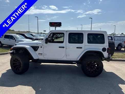 Used 2020 Jeep Wrangler Unlimited Rubicon AWD/4WD image 3