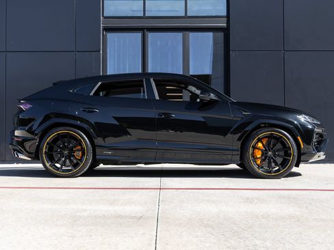 Used 2026 Lamborghini Urus SE AWD/4WD image 10