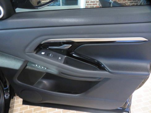 Used 2020 Land Rover Range Rover Evoque SE AWD/4WD image 24