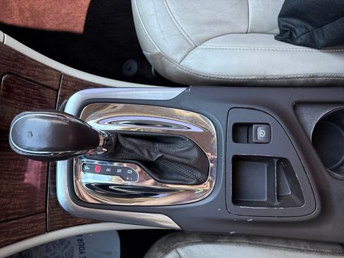 Used 2012 Buick Regal Leather FWD image 41