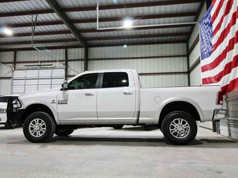 Used 2015 RAM 2500 Laramie w/ Convenience Group AWD/4WD image 6