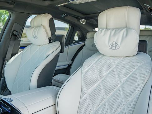 Used 2024 Mercedes-Benz Maybach S 680 4MATIC image 19
