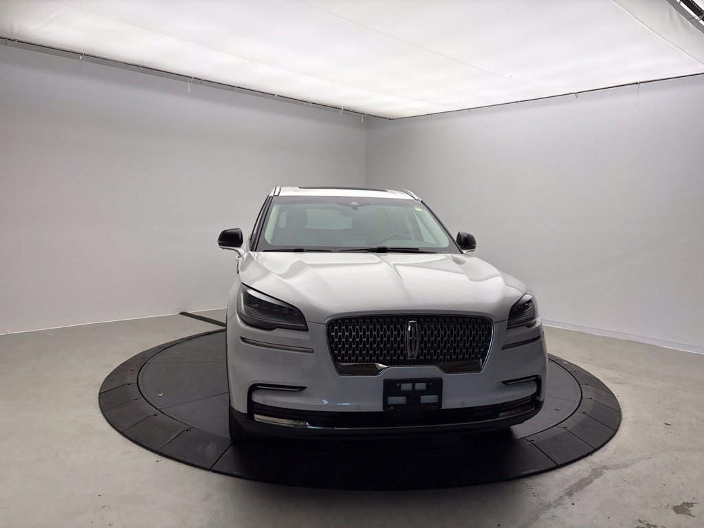 Used 2022 Lincoln Aviator Reserve w/ Elements Package Plus AWD/4WD image 10