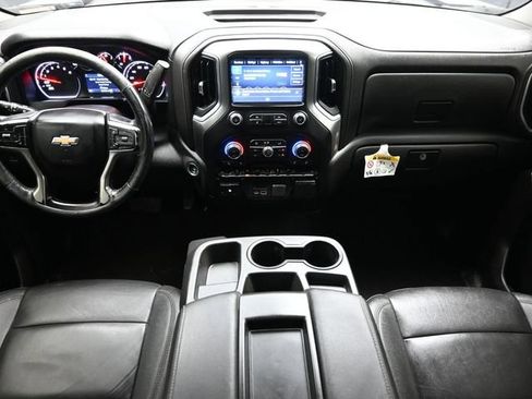 Used 2022 Chevrolet Silverado 1500 LT AWD/4WD image 22