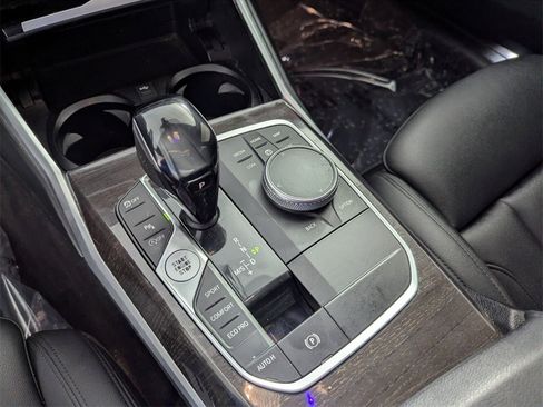 Used 2019 BMW 330i xDrive Sedan w/ Driving Assistance Package image 26