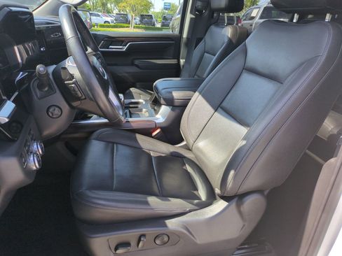 Used 2023 GMC Sierra 1500 SLT w/ SLT Convenience Package AWD/4WD image 16