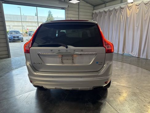 Used 2015 Volvo XC60 T6 Platinum image 6
