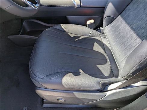 New 2026 Mercedes-Benz EQS 400 4MATIC SUV image 4