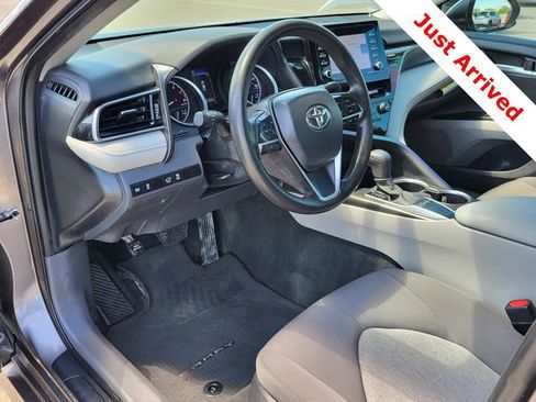 Used 2023 Toyota Camry LE image 3