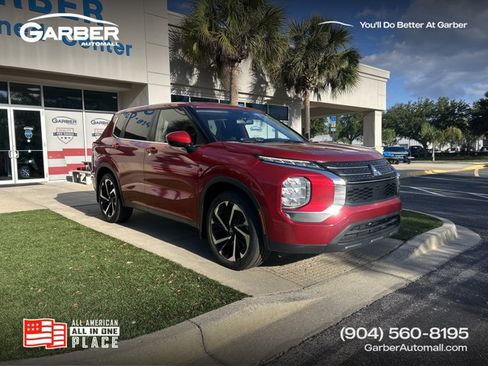 Used 2022 Mitsubishi Outlander ES FWD image 1