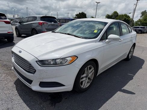 Used 2014 Ford Fusion SE FWD image 23