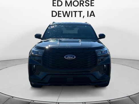 Used 2025 Ford Explorer ST-Line image 8