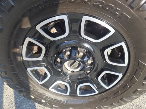 Used 2025 Ford F350 Platinum image 15