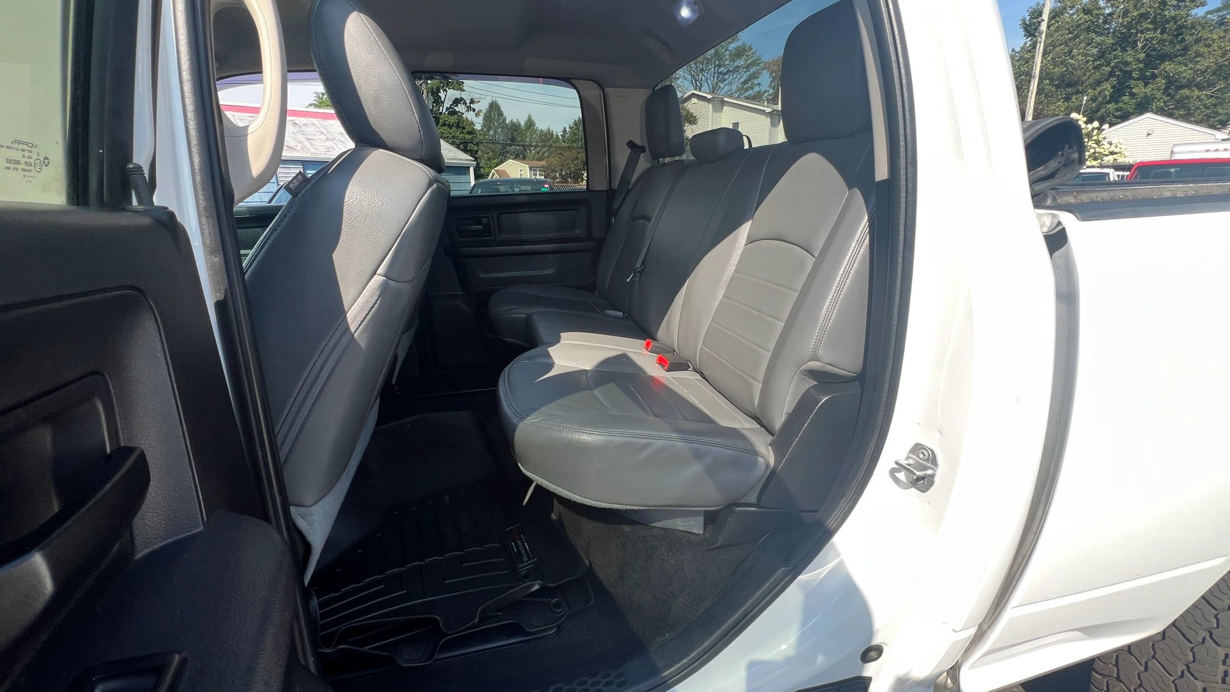 Used 2016 RAM 2500 Tradesman w/ Chrome Appearance Group AWD/4WD image 18