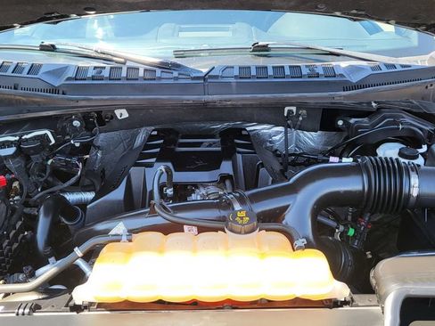 Used 2017 Ford F150 XLT w/ Equipment Group 302A Luxury AWD/4WD image 46