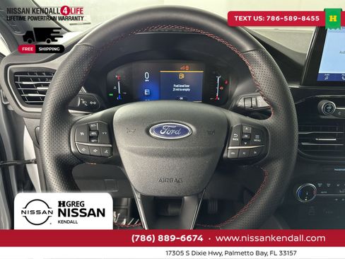 Used 2025 Ford Escape ST-Line image 18