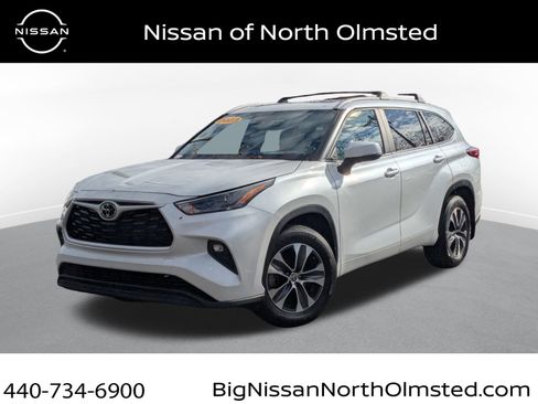 Used 2023 Toyota Highlander XLE image 1
