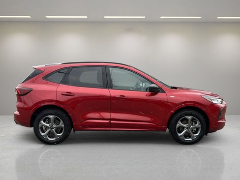 Used 2024 Ford Escape ST-Line w/ Tech Pack #1 image 4