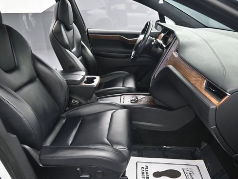 Used 2019 Tesla Model X Long Range image 35