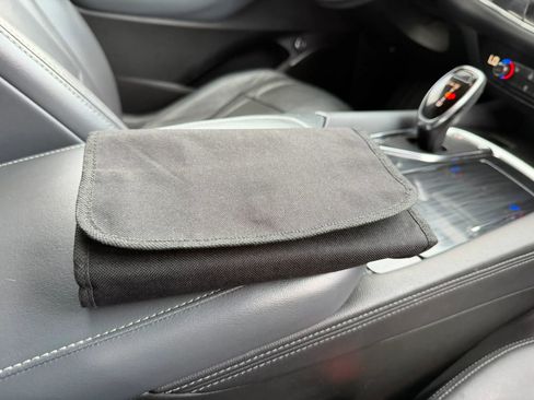 Used 2019 Buick Enclave Essence image 25