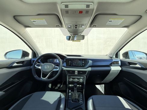 Certified 2024 Volkswagen Taos SE image 6