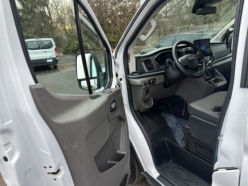 Used 2024 Ford Transit 350 XLT image 10
