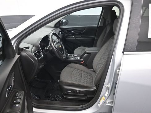 Used 2022 Chevrolet Equinox LT FWD image 9