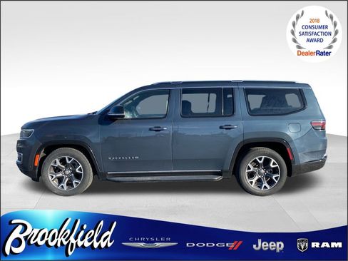 Used 2024 Jeep Wagoneer Series III image 5