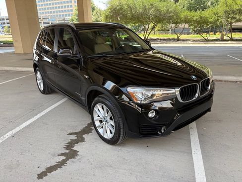 Used 2017 BMW X3 sDrive28i RWD image 4