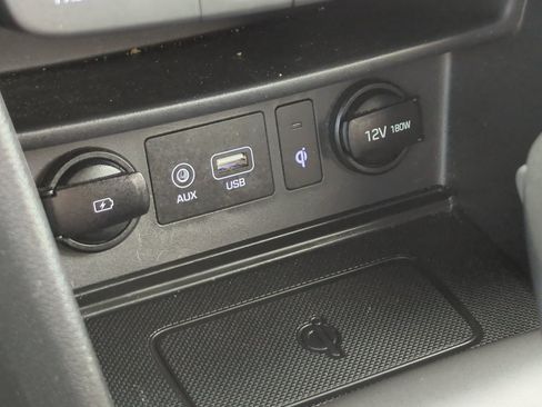 Used 2020 Hyundai Kona Limited FWD image 28