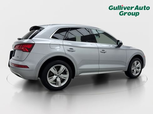 Used 2019 Audi Q5 2.0T Premium w/ Convenience Package AWD/4WD image 9