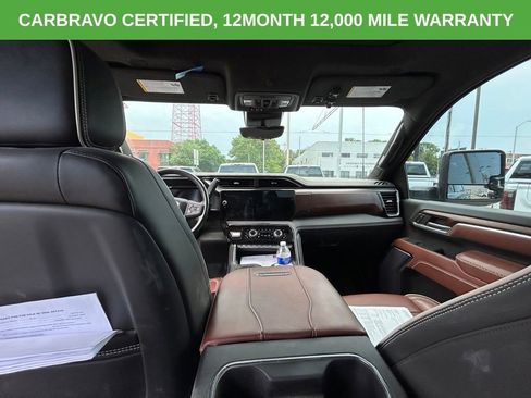Used 2025 GMC Sierra 2500 Denali Ultimate w/ Max Trailering Package AWD/4WD image 3
