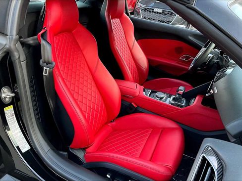 Certified 2023 Audi R8 V10 performance image 8