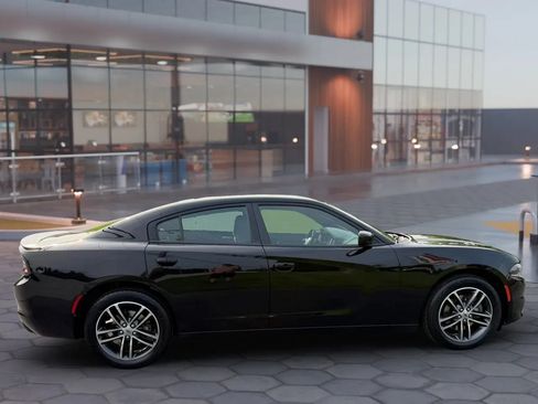 Used 2019 Dodge Charger SXT AWD/4WD image 11