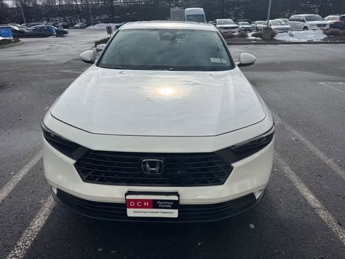 Used 2023 Honda Accord EX image 4