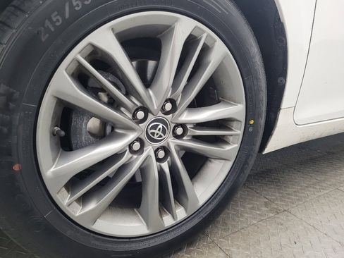 Used 2016 Toyota Camry SE image 31