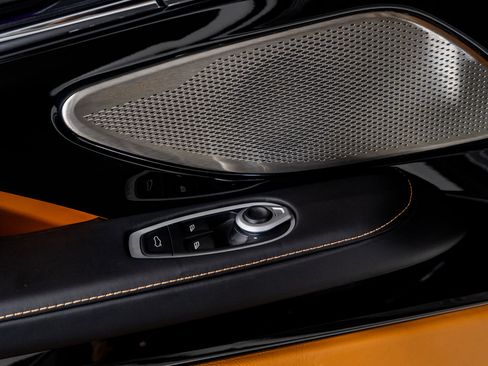 Used 2025 Aston Martin DB12 Coupe image 46