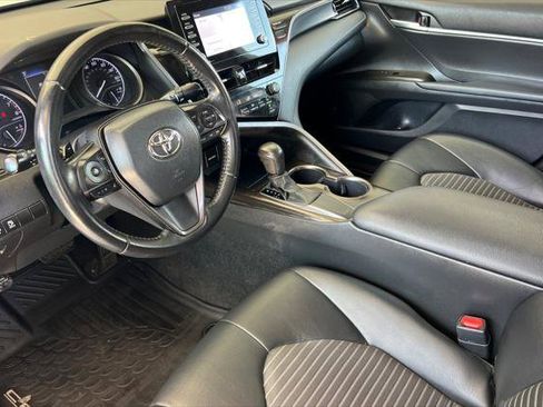 Certified 2021 Toyota Camry SE w/ Convenience Package FWD image 11