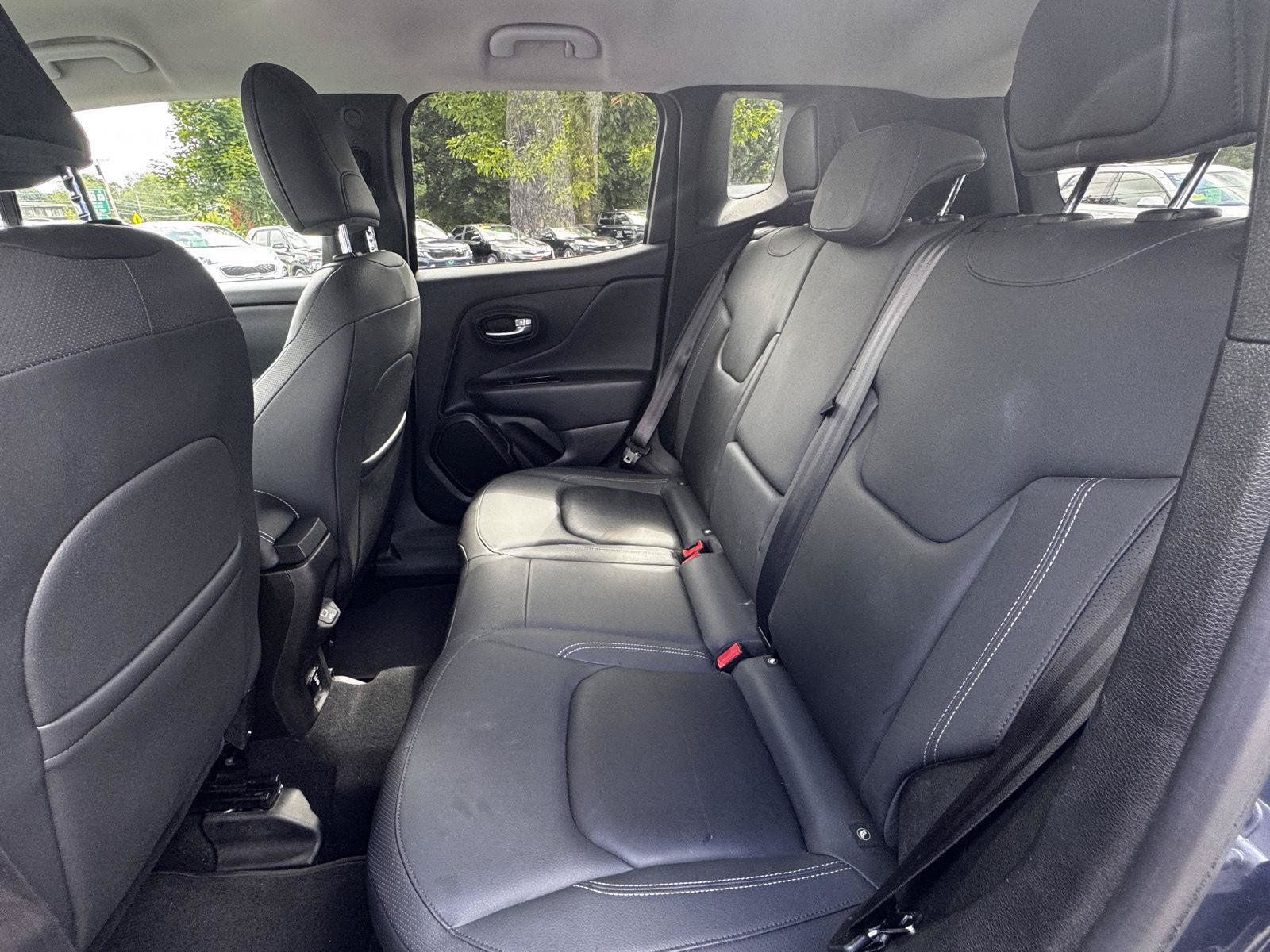 Used 2021 Jeep Renegade Limited AWD/4WD image 12