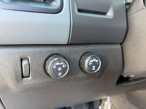 Used 2020 Chevrolet Colorado Z71 AWD/4WD image 24