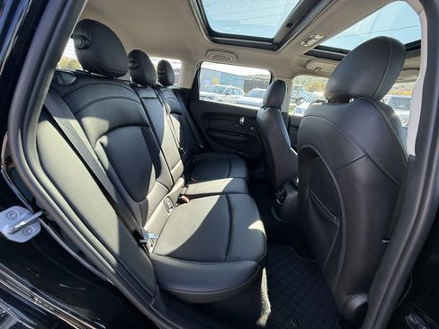 Used 2021 MINI Cooper Clubman S image 23