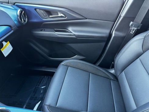 New 2026 Chevrolet Equinox EV LT image 22