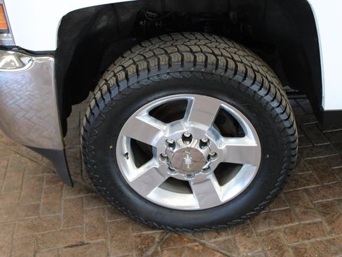 Used 2019 Chevrolet Silverado 2500 W/T w/ Snow Plow Prep Package image 8