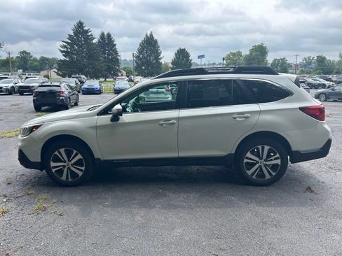 Used 2018 Subaru Outback 2.5i Limited AWD/4WD image 7