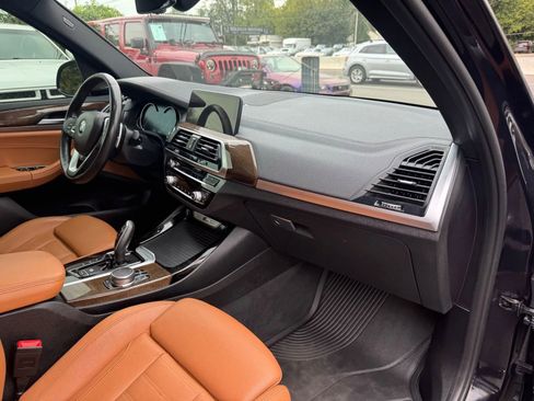 Used 2018 BMW X3 M40i image 27