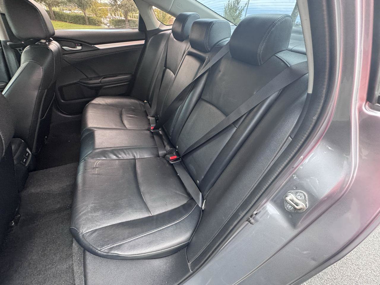 Used 2017 Honda Civic Touring image 15