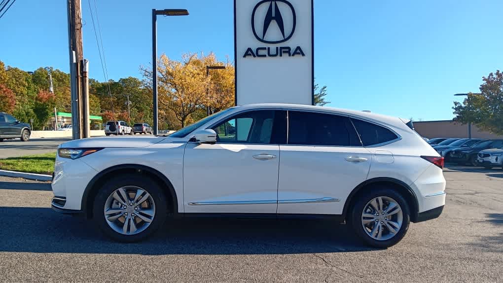 Used 2026 Acura MDX SH-AWD image 2